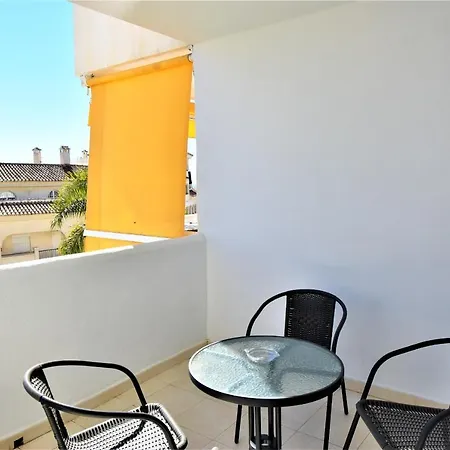 Pueblo Torrequebrada, 2 Bed * Бенальмадена