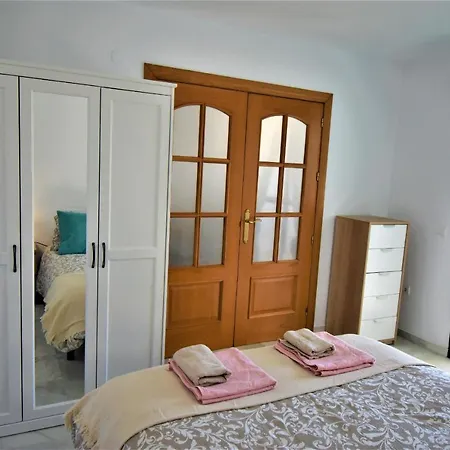 Апартаменты Pueblo Torrequebrada, 2 Bed *