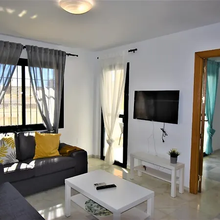 Pueblo Torrequebrada, 2 Bed Апартаменты *