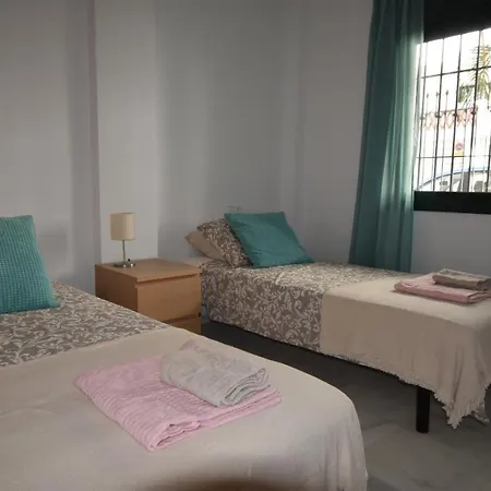 Апартаменты Pueblo Torrequebrada, 2 Bed *