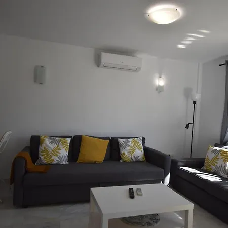 Pueblo Torrequebrada, 2 Bed Апартаменты